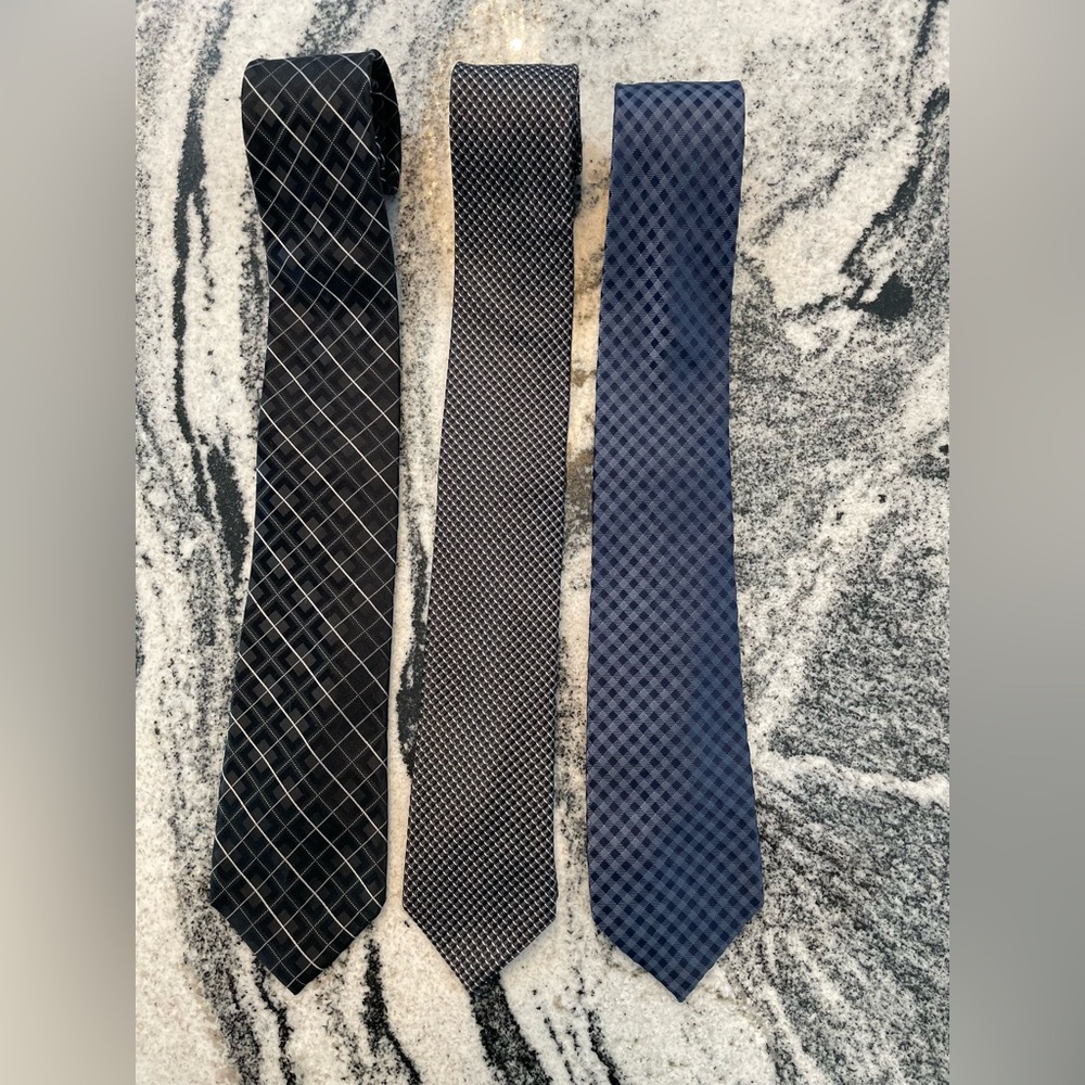 MICHAEL Michael Kors Lot of 3 Men’s Black, Gray, and Blue Ties 100% Silk